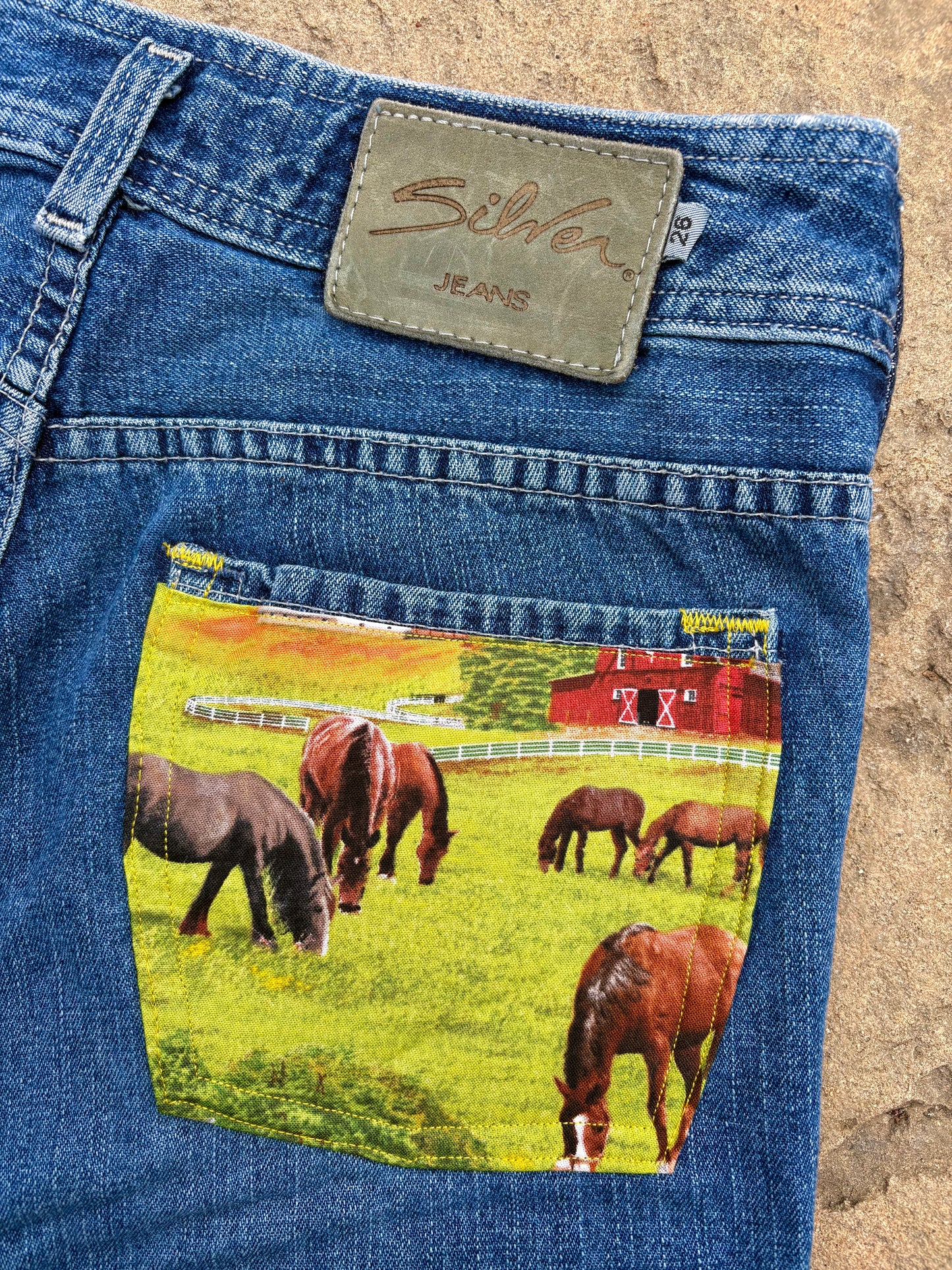 HORSE BELLBOTTOM JEANS