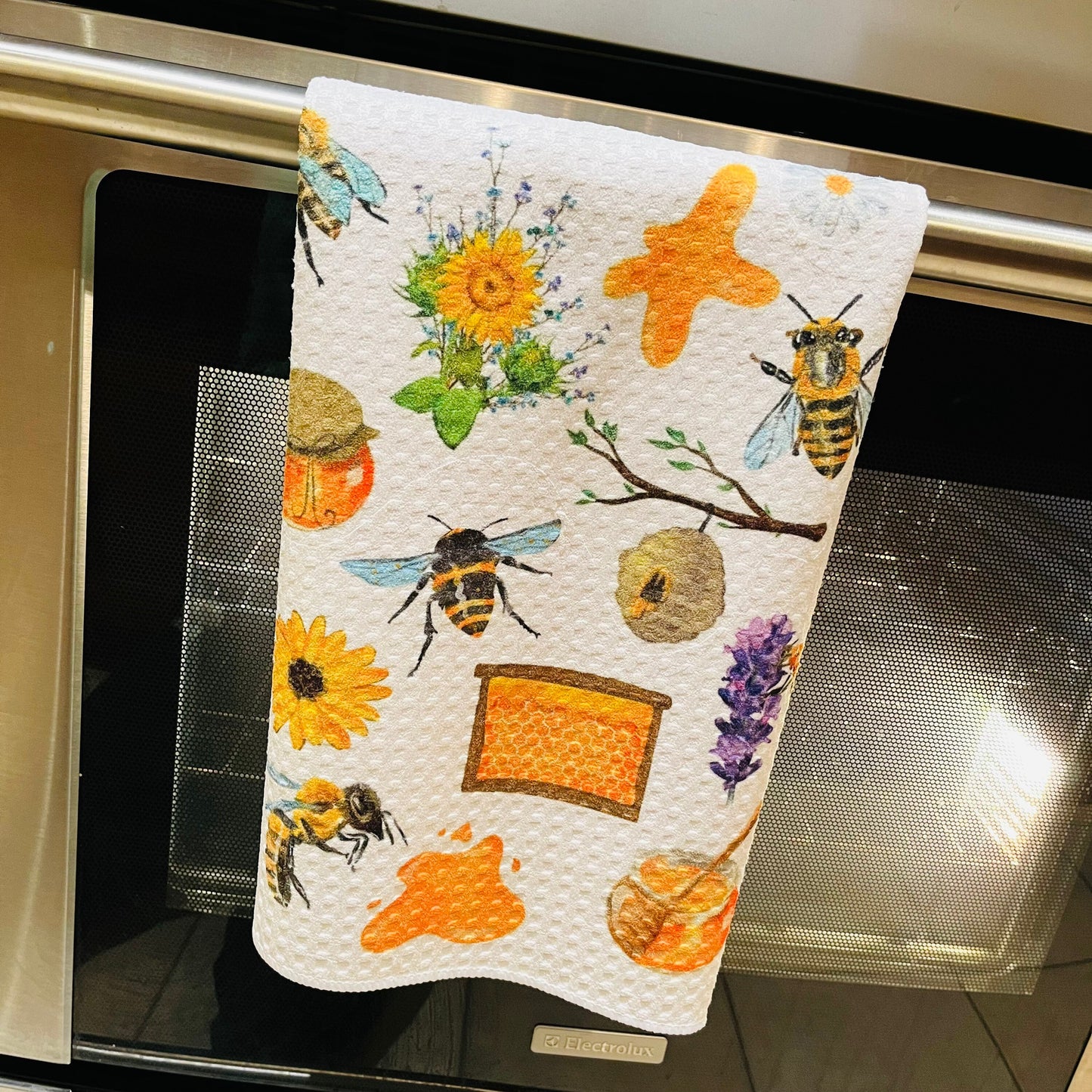 BEES TEA TOWEL | DONATION ITEM